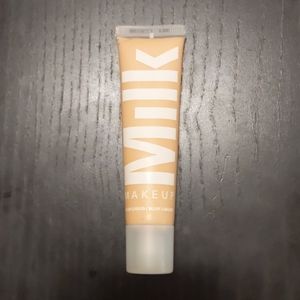 Milk makeup blur liquid matte foundation in light